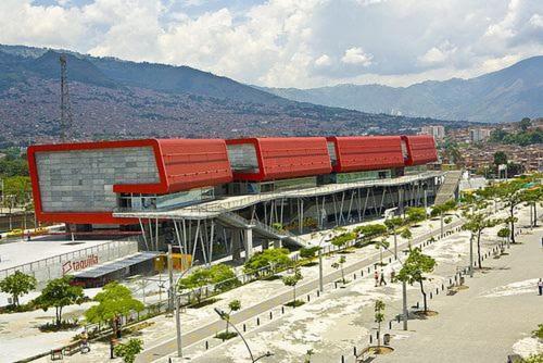 Apartastudio Calasanz- Cerca Estacion Metro Floresta Medellín