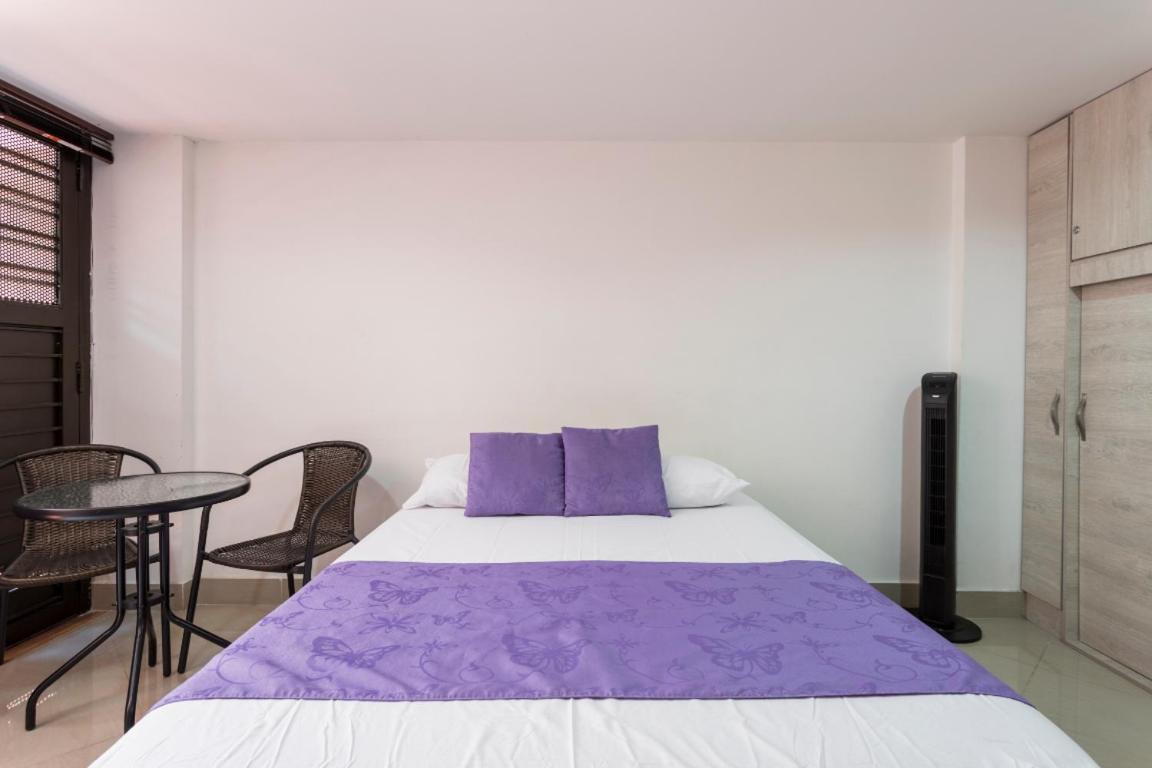 Appartement Apartastudio Calasanz- Cerca Estacion Metro Floresta Medellín